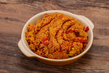 Couscos with tomato and chicken