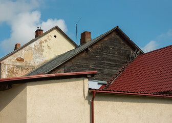 Natural roofs in city.