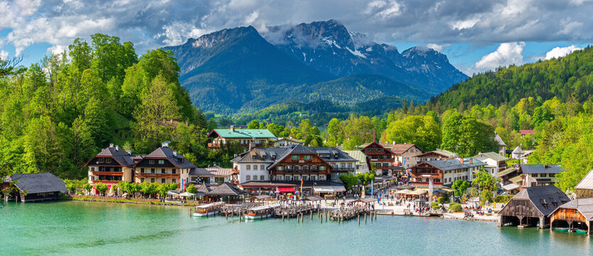 Bavarian Sch&ouml;nau city shape with the mountain background
