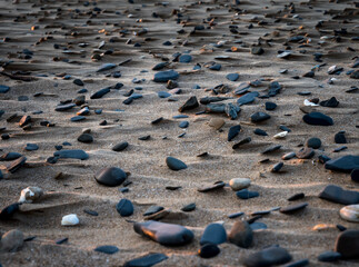 steiniger Strand