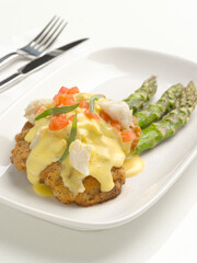 Chicken with hollandaise sauce