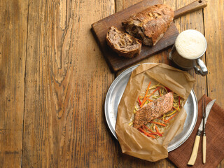 Salmon en papillote (parchment paper)