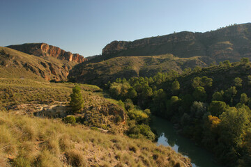 Fototapeta na wymiar Río Segura a su paso por el Cañón de Almadenes, en Calasparra, Murcia, España.