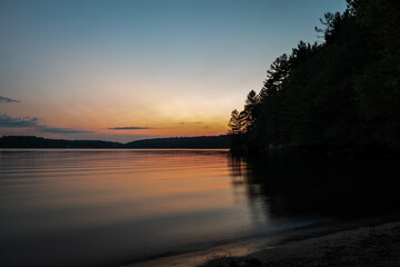 Naklejka na ściany i meble sunset on the lake