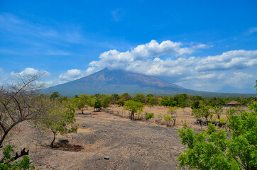 Fototapeta na wymiar volcan indonesia