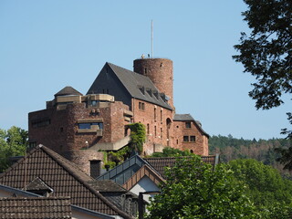 Burg Hengebach in Heimbach