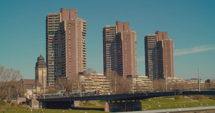 Neckarpromenade Hochh&auml;user Mannheim