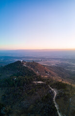 Observatorio Astronómico y Astrofísico de Bosque Alegre ubicado en la punta de la montaña, en un atardecer espectacular. Provincia de Córdoba, Argentina. © Luis