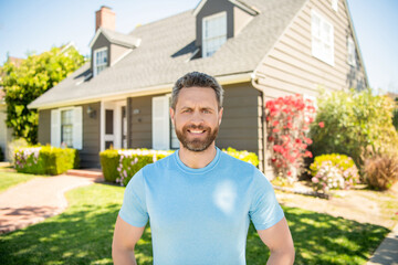 property insurance promotion. successful broker make offer. mortgage insurer.