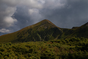 Obraz na płótnie Canvas top of a mountain before storm