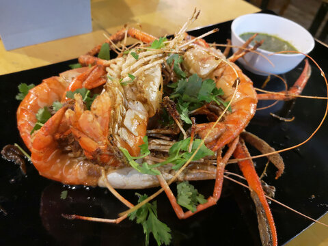 Fried Big Shrimp With  Chili Seafood Sauce