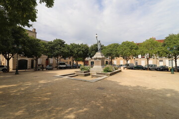 La place de la liberté, ville de Poitiers, departement de la Vienne, France