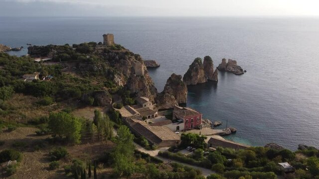 immagine  aerea dell'antica tonnara di Scopello, in Sicilia