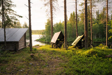 wunderschöne reise mit den motorrädern und hängematten durch schwedens natur