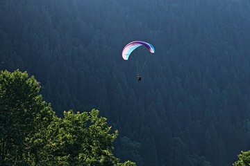 Parapendio sulle Dolomiti