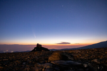 Naklejka na ściany i meble Neowise comet over Sierra Nevada in Granada at dawn.