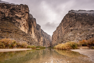 Fototapeta na wymiar Calm Waters of the Rio Grande River Through Santa Elena Canyon