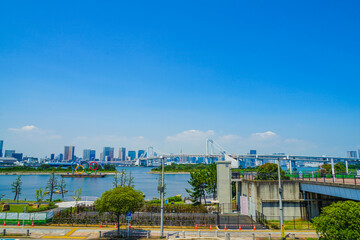 Fototapeta na wymiar お台場から見える東京のビル群