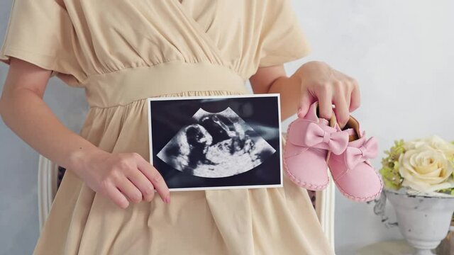 妊婦イメージ　マタニティフォト　エコー写真