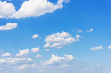 beautiful blue sky and white fluffy cloud horizon outdoor for background.