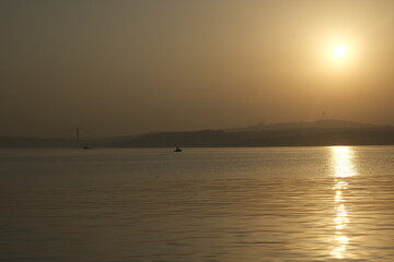 Naklejka premium sunset over the sea