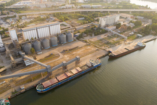 Loading ships with wheat grain for export in the port. Aerial view	