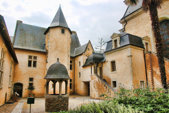 chateau gontier