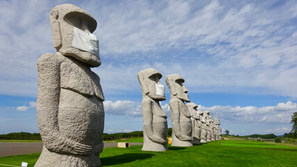 モアイ像　北海道札幌市南区真駒内滝野霊園