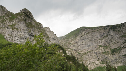 Fototapeta na wymiar trail to the peak of Małołączniak in the Western Tatras