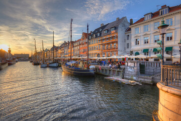Naklejka na ściany i meble Nyhavn canal in Copenhagen, Denmark