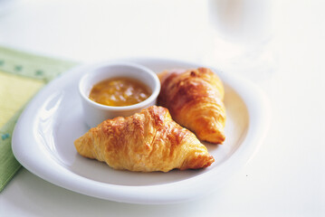 croissant with jam