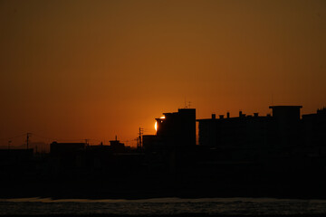 函館のシルエットと夕暮れ