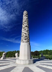 Obraz premium The monolith in Vigeland Sculpture Park, Frogner park, Oslo
