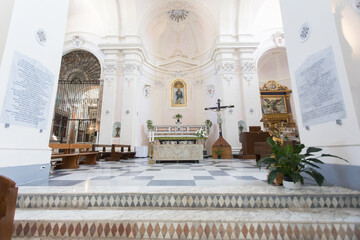 Interno del duomo di ravello, basilica di santa maria assunta e san pantaleone