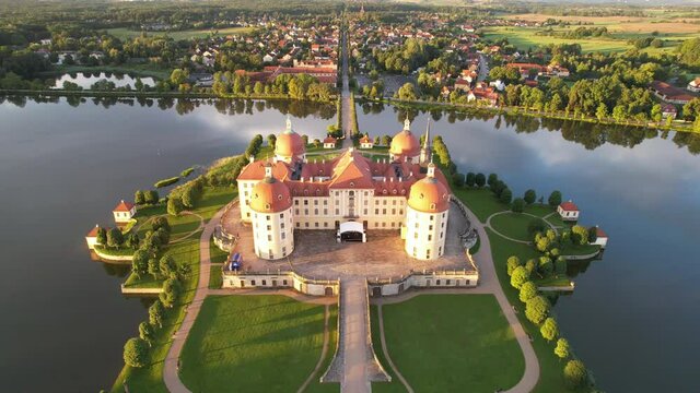 Ein Rundflug um das Schlo&szlig; Moritzburg