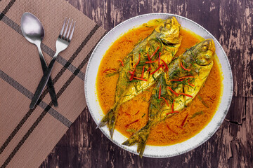 Fish in Red Curry-Fried
