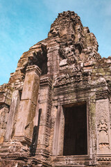 Naklejka premium Old stone doorways in Angkor Wat in Cambodia
