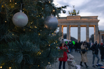 Weihnachtsbaum am Brandenburger Tor © Carina
