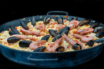 seafood paella in the fry pan