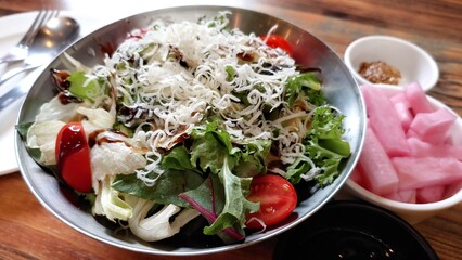 salad with cheese