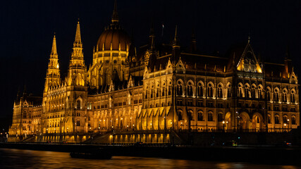 Fototapeta na wymiar Parlamentsgebäude Budapest Ungarn