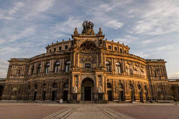 Dresden, Theaterplatz