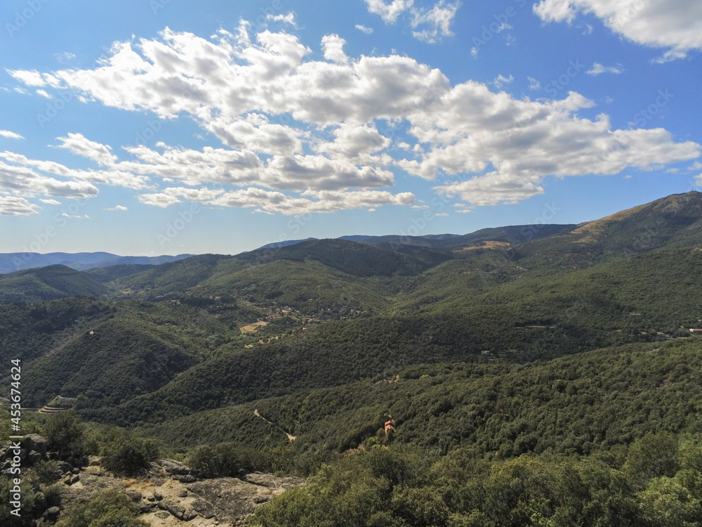 Wall mural Paysage de montagne dans les Cévennes, vue aérienne