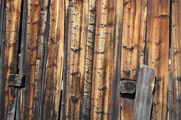 Mur en planches de bois