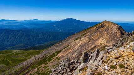 乗鞍岳　山頂から見る御嶽山方面