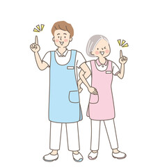 腕を組んで笑顔の医療従事者