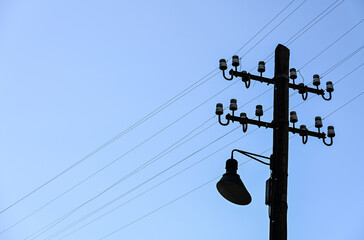 ancien cable fil electrique electricité poteau energie
