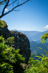 富山県富山市の猿倉山、御前山、小佐波御前山を登山する風景 Scenery of climbing Sarukura Mountain, Gozen Mountain, and Ozanami Gozen Mountain in Toyama City, Toyama Prefecture. 