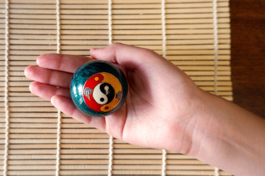 Chinese ball baoding in hand