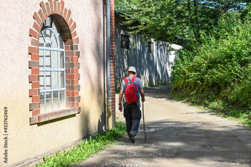 Canvas Prints Petange site touristique ancien gare industriel Luxembourg gare Fond de gras industrie promeneur balade promenade randonnée 